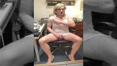 Jessica The Office tramp