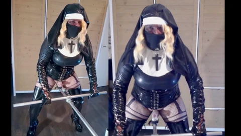 Horny crossdresser in a sexy corset and boots gets wild with a shemale twist!