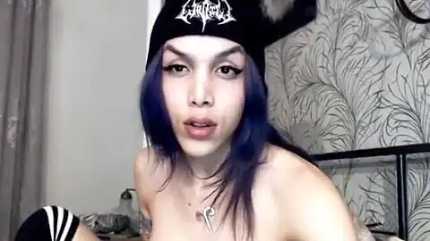 Latina shemale, suicide girl